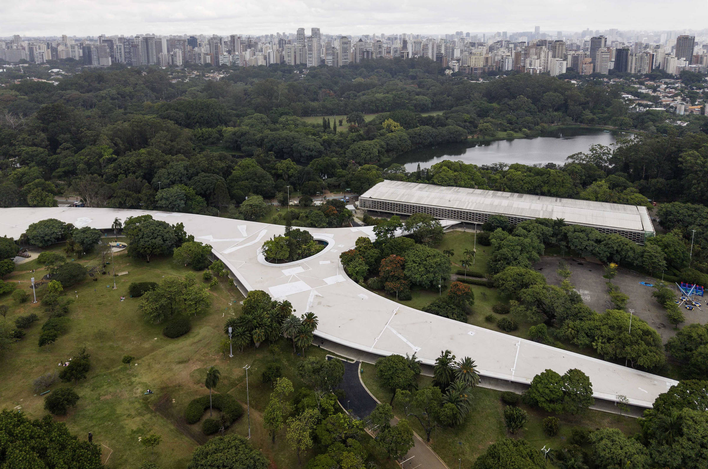 São Paulo deve ter chuva isolada à tarde e máxima de 29°C nesta quinta (8)