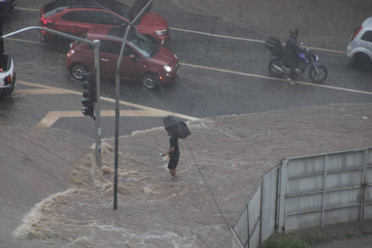 São Paulo enfrenta alerta de perigo para tempestades e ventos fortes nesta terça-feira
