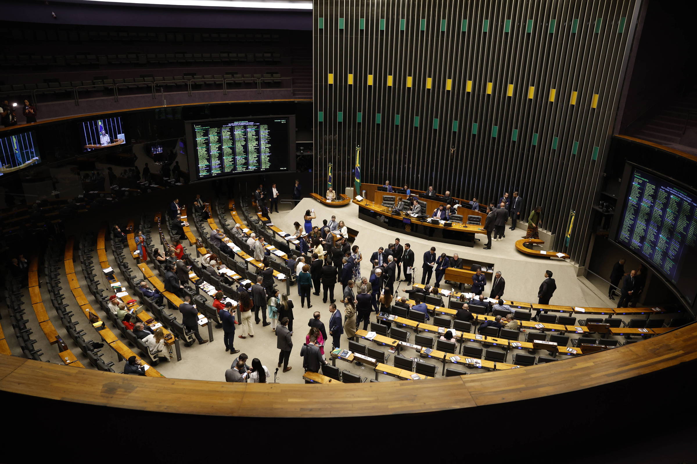 Pagamentos de emendas da Saúde disparam antes de campanhas eleitorais, aponta estudo