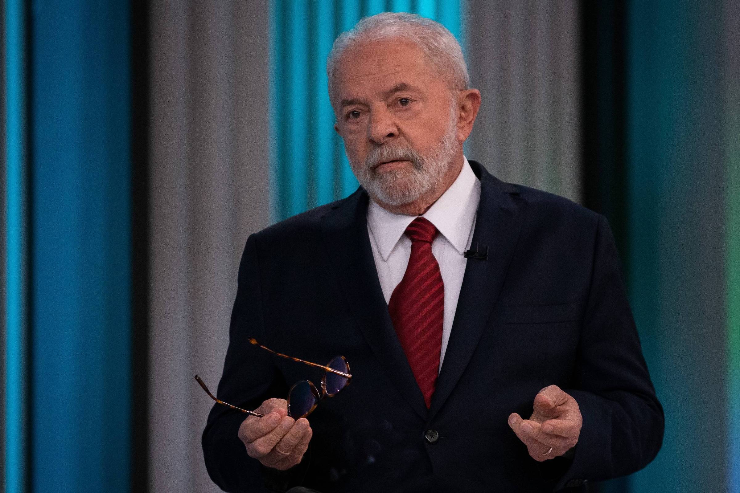 Ministra do TSE veta que Rede Globo exiba púlpito vazio reservado a Lula em debate presidencial