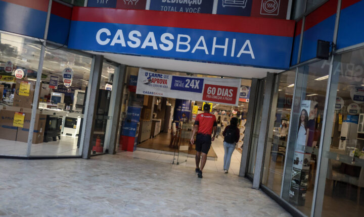 Perícia aponta queda de 35% nas vendas digitais da Casas Bahia e redução de estoques
