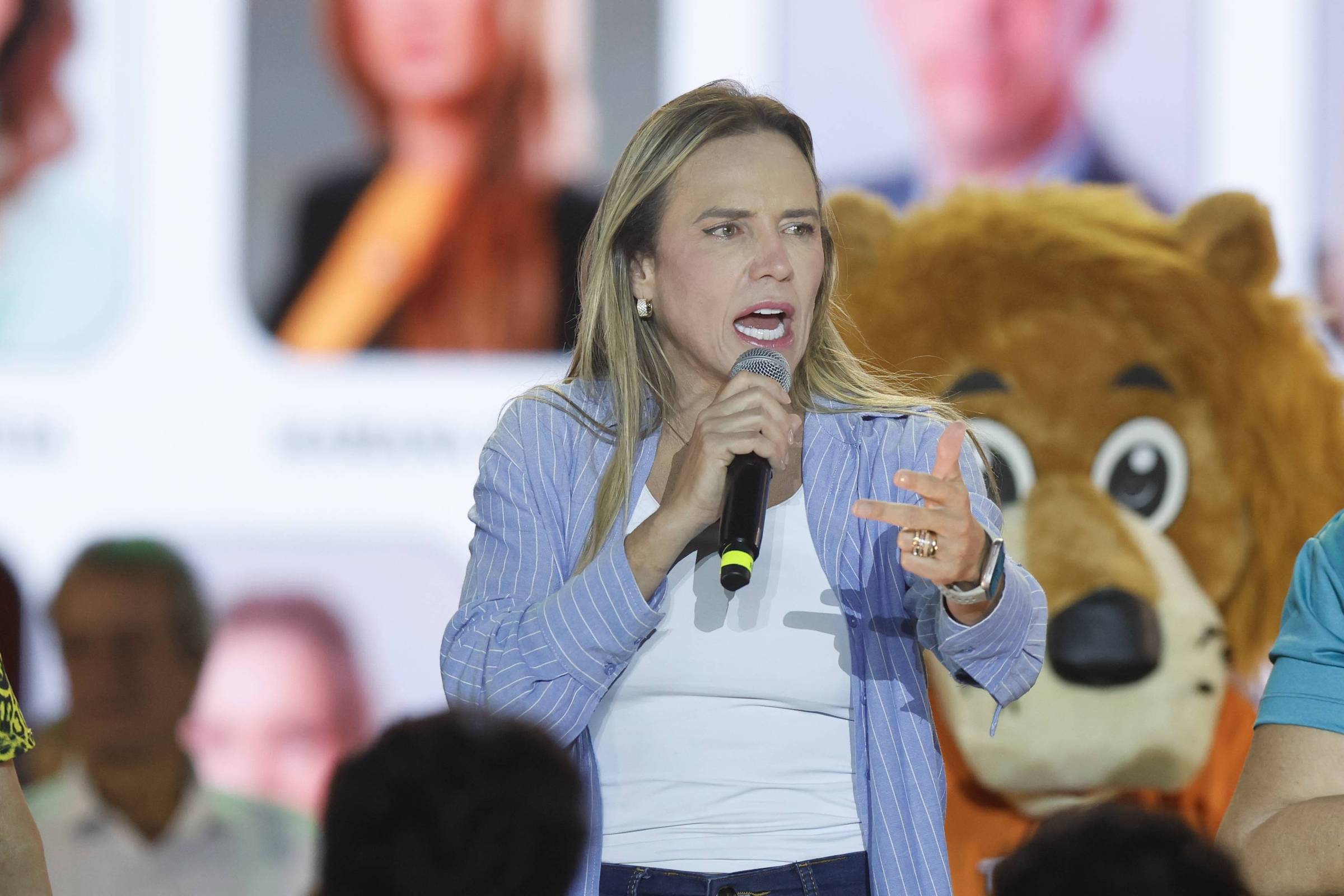Governadora do DF explora antipetismo e mira candidato de Lula na reta final da campanha