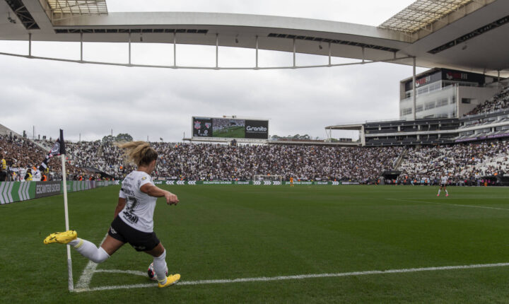 Final do Brasileiro Feminino entre São Paulo e Corinthians no Morumbi deve quebrar recorde de público da temporada