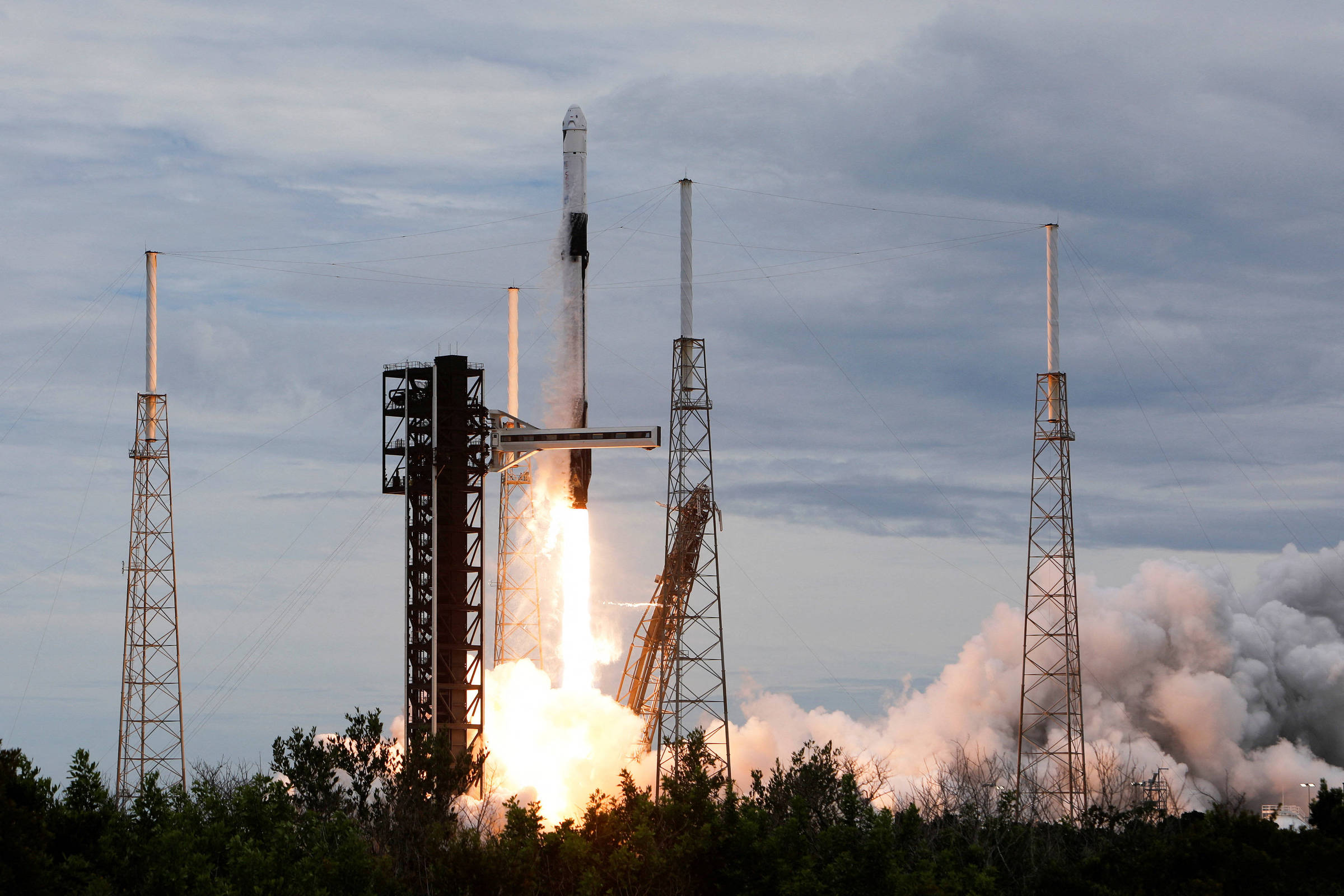 SpaceX deixa Nasa e clientes à beira da estrada com foco no Starship