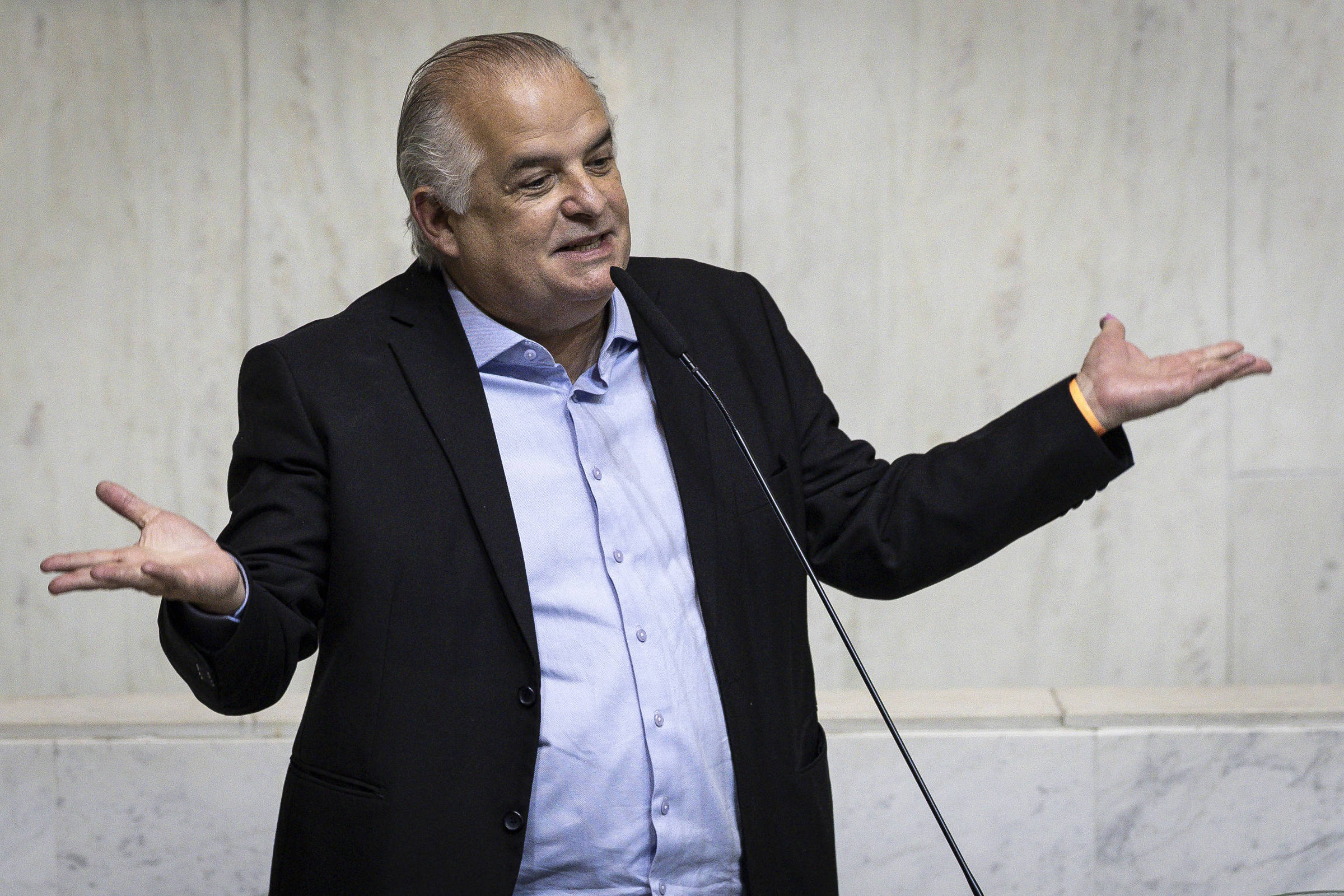 Márcio França sugere voto em homem ou nulo para o Senado, e Marina Silva e Simone Tebet rebatem em ato