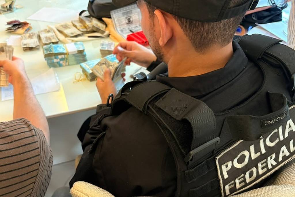 Polícia Federal apreende R$ 1,8 milhão e investiga suposta compra de votos no Amapá