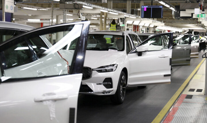 Volvo registra retração de 11% nas vendas do terceiro trimestre e opta por não emitir novas projeções