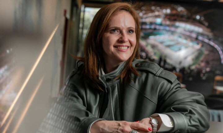 Presença feminina é aposta para ampliar audiência de nova modalidade de futebol, afirma diretora