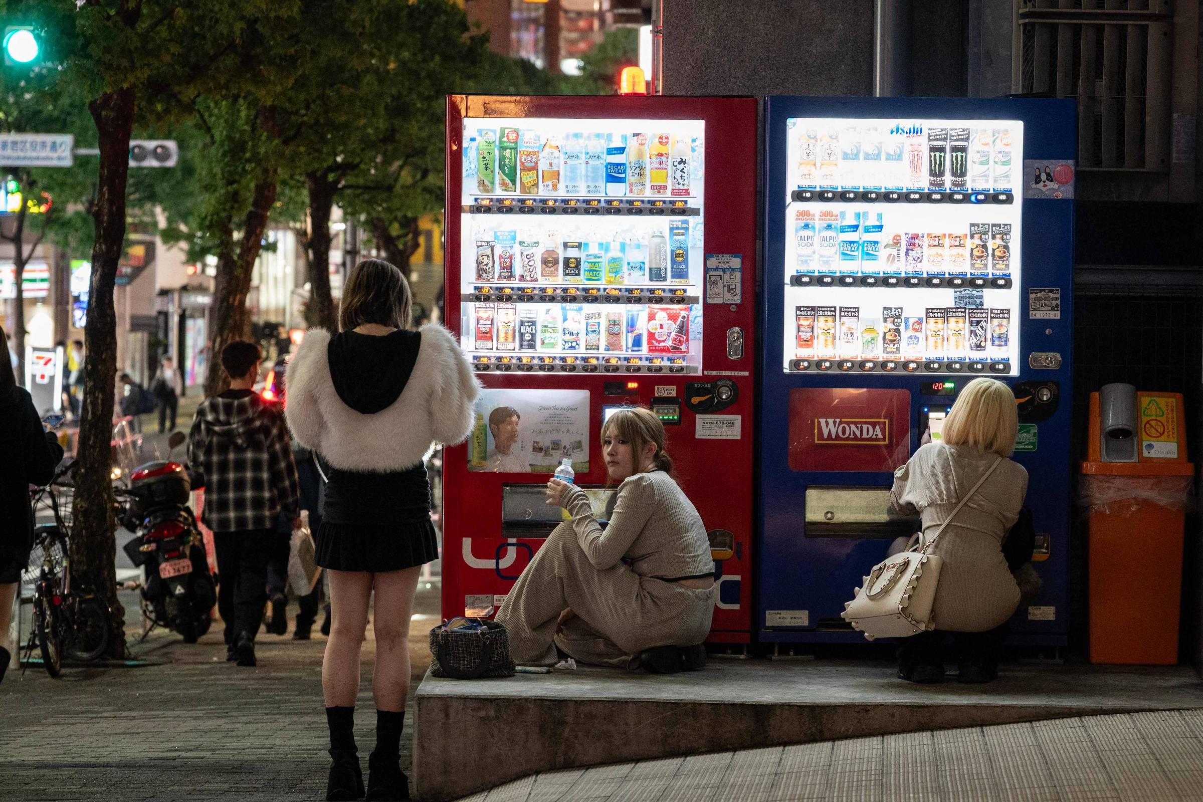 Fabricante japonesa de máquinas de conveniência adapta tecnologia para resfriar data centers de IA