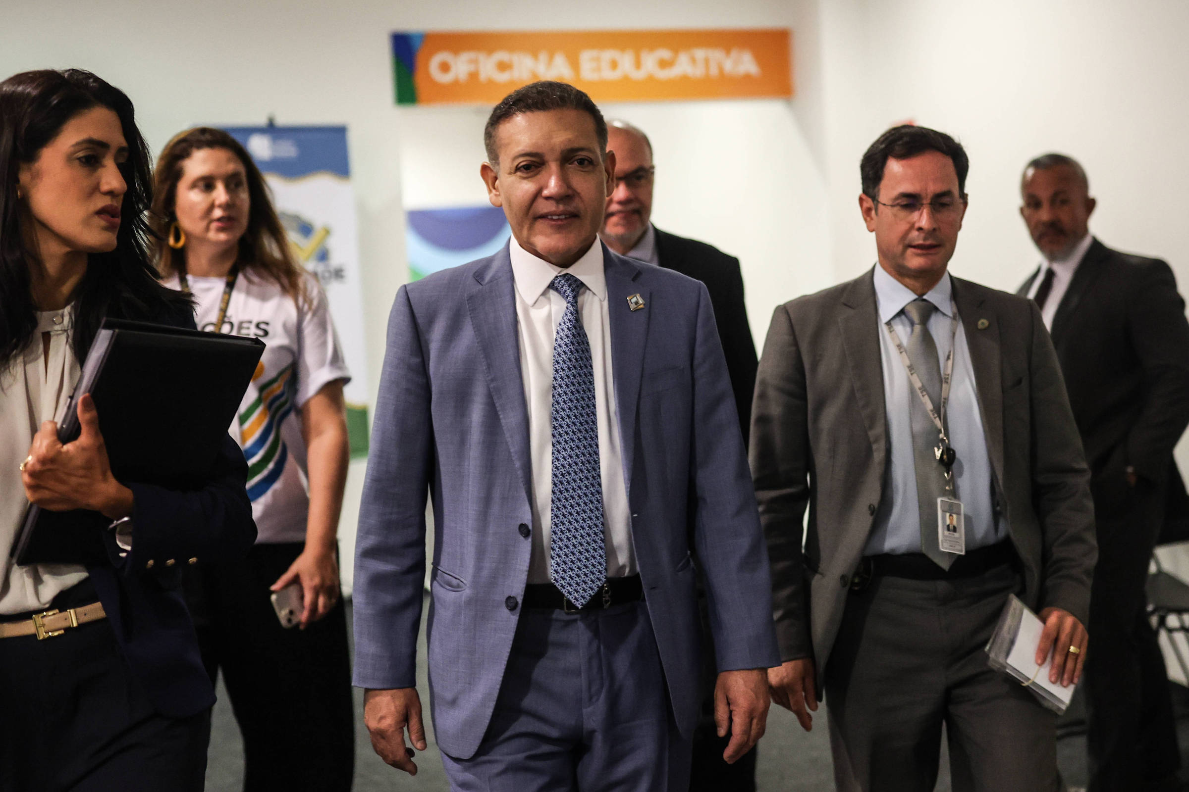 TSE assegura que não há indícios de interferência internacional no pleito