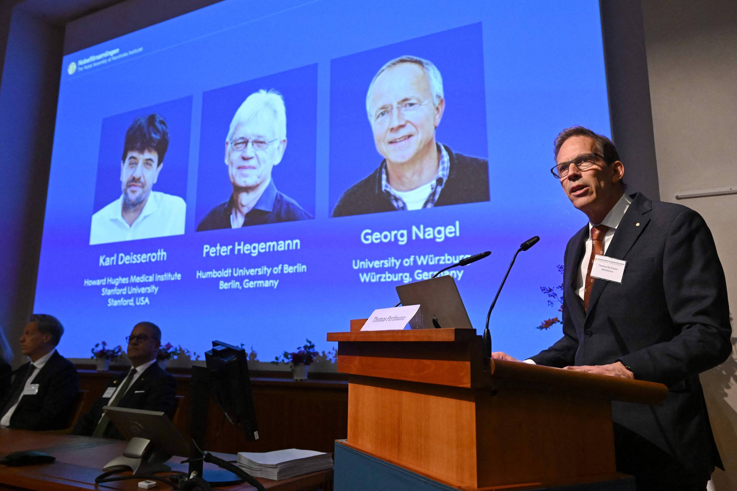 Nobel de Medicina de 2026 é concedido a pesquisas sobre canais de íon fotossensíveis