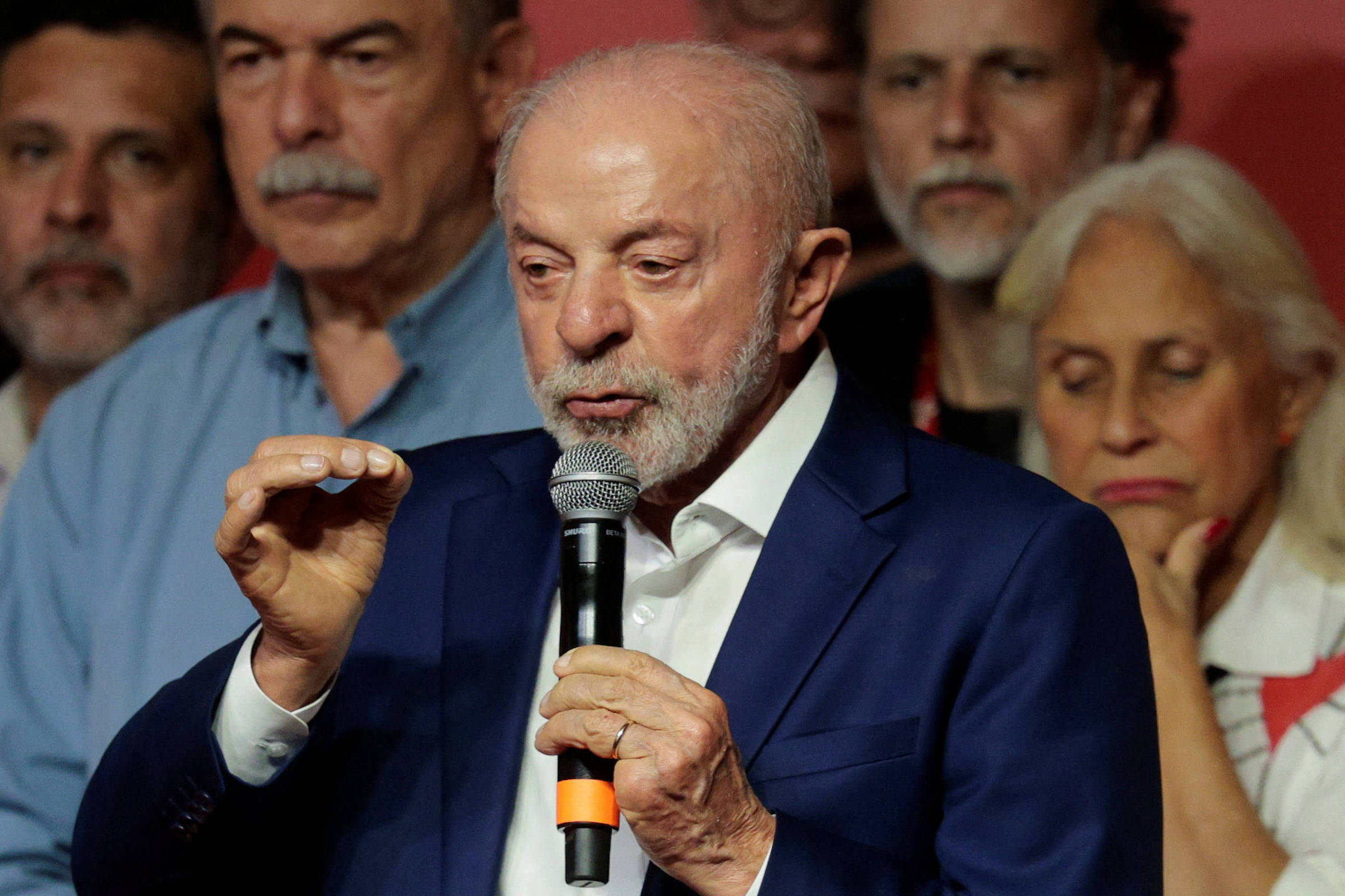 Paralelos entre Lula e Cristiano Ronaldo apontam desafios de lideranças longevas