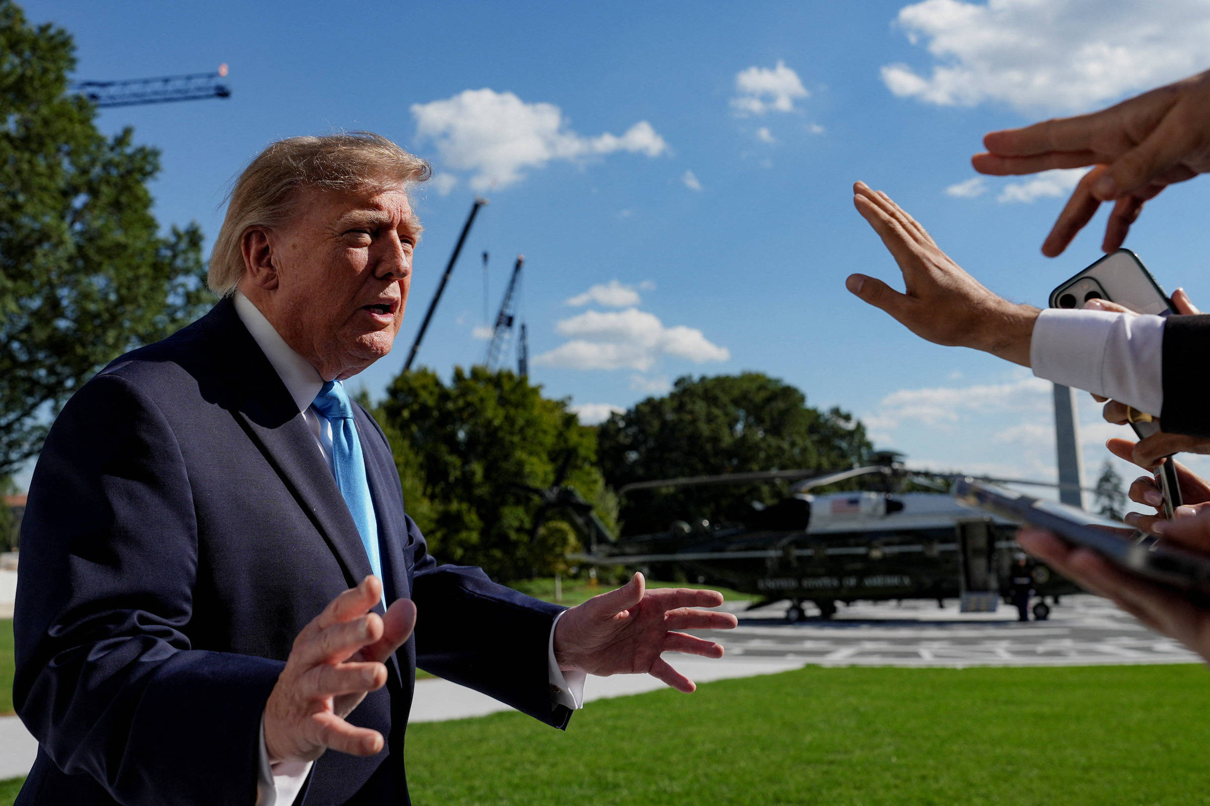 Aprovação de Donald Trump permanece em 32%, o pior patamar de sua carreira política