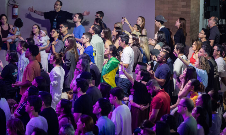 Para convencer os evangélicos, é necessário conhecê-los