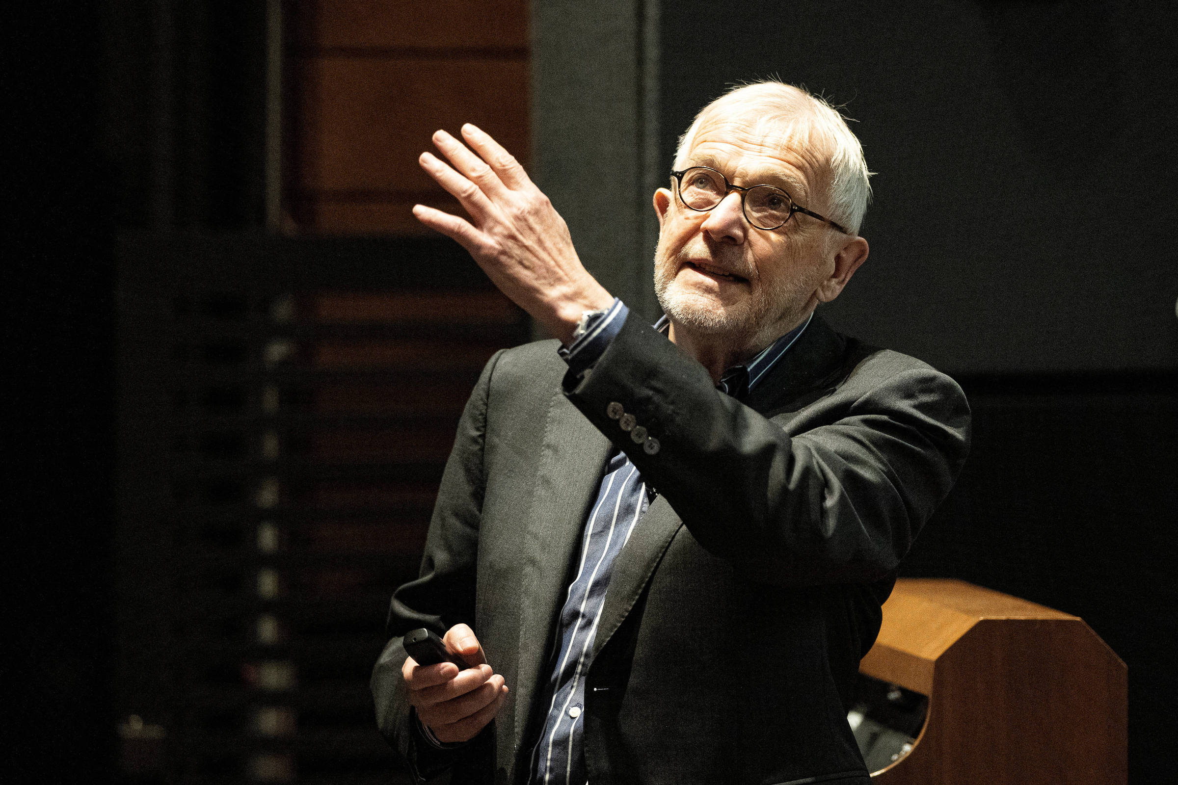Nobel de Física volta a ser entregue a apenas um cientista após três décadas