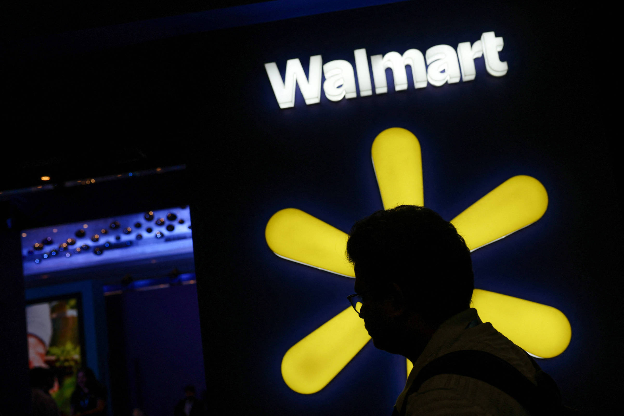 TST autoriza sindicato a cobrar do Walmart valor devido a 8.500 ex-funcionários da rede