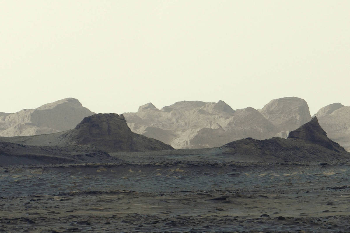 Rover Curiosity, da Nasa, registra as primeiras luzes do amanhecer em Marte