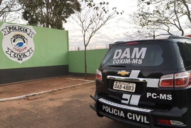 Homem é preso ao ser encontrado em casa com menina de 13 anos que faltou à aula
