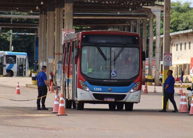 Com venda em análise, Adriane reafirma que exigirá melhorias nos ônibus