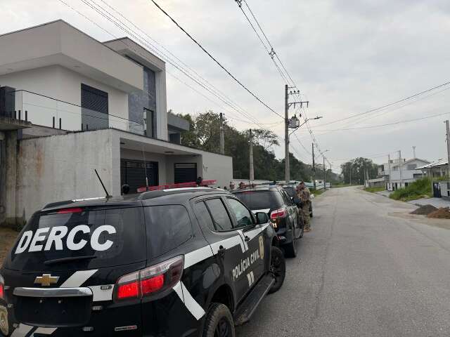 Operação policial prende nove suspeitos de desviar R$ 655 mil de banco em Campo Grande