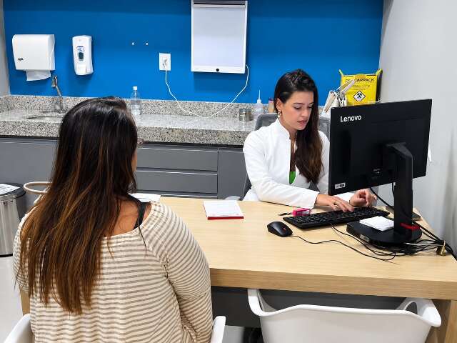Hormônios e cirurgias não eliminam risco de câncer de mama em pessoas trans