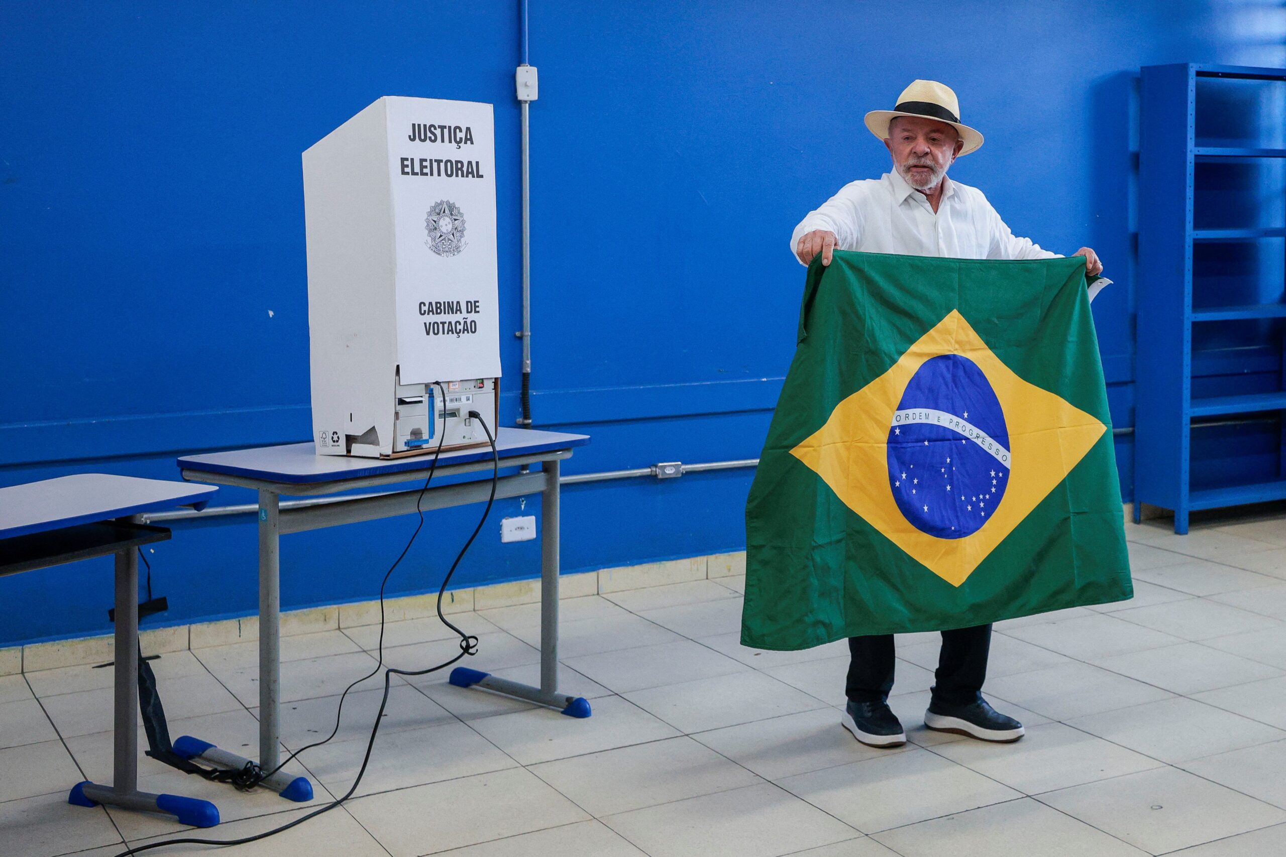 Lula diz estar convencido de que ‘não há nenhuma razão’ para não ser reeleito no segundo turno