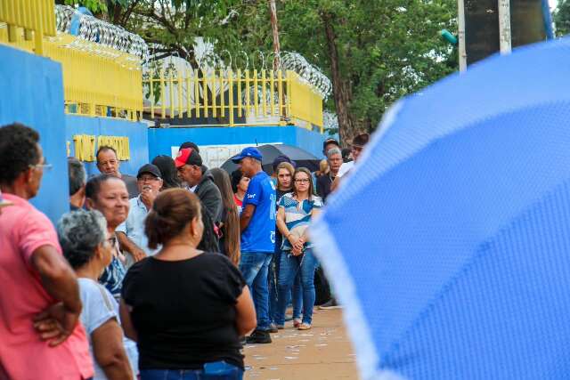 Trabalhadores escalados no domingo de eleição têm direito à liberação sem desconto