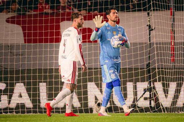 Campeonato Brasileiro tem Flamengo buscando a liderança e duelos decisivos neste domingo