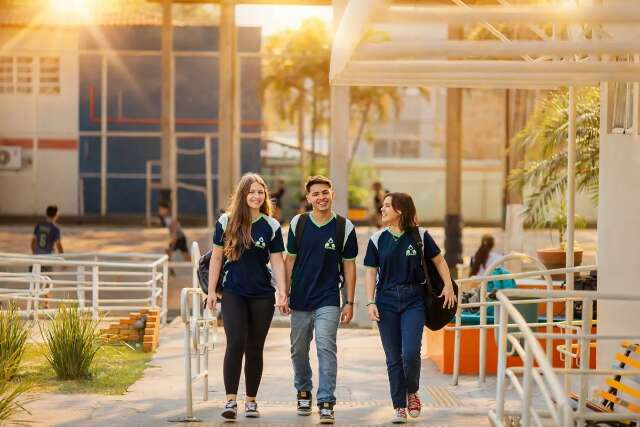 FUNLEC une ensino, tecnologia e formação humana em cinco colégios de MS
