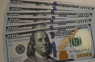 Dólar sobe para R$ 5,01 e bolsa recua depois da euforia eleitoral