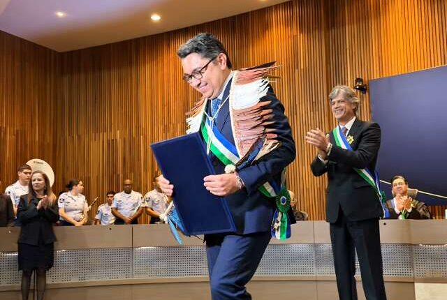 Ministro Eloy Terena recebe comenda em Campo Grande e destaca atuação indígena