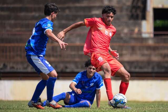 Estadual Sub-17 volta neste sábado com três jogos pelas quartas de final