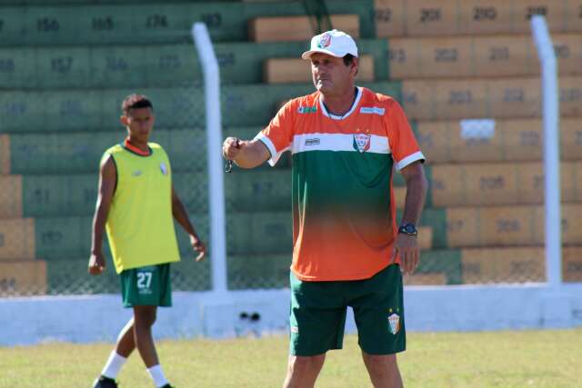 Com técnico vice-campeão em 2022, Naviraiense inicia treinos para a Copa MS