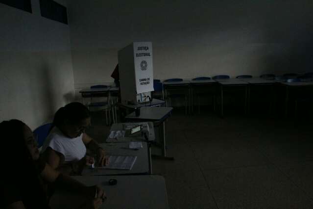 Urnas têm bateria e falta de luz não impede votação, reforça TRE-MS