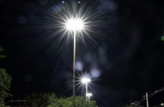 Governo de MS abre licitação de quase R$ 3 milhões para iluminação solar em rotatórias
