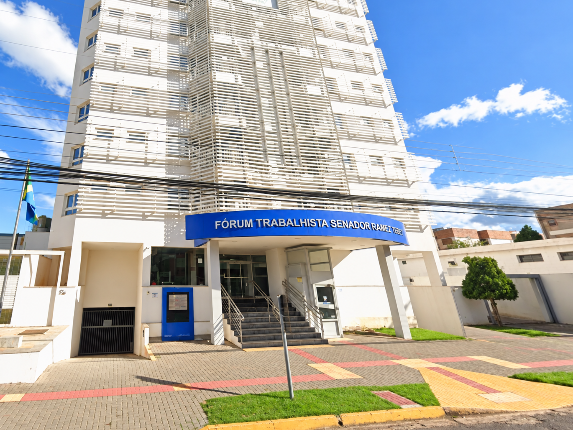 Trabalhador que descobriu lesão ao ser demitido consegue R$ 34 mil na Justiça