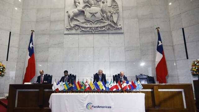 Encontro internacional debate desafios no combate ao recrutamento de jovens por facções