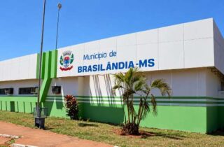 Prefeitura vai pagar R$ 300 a todos os servidores como “gratidão” pelo trabalho