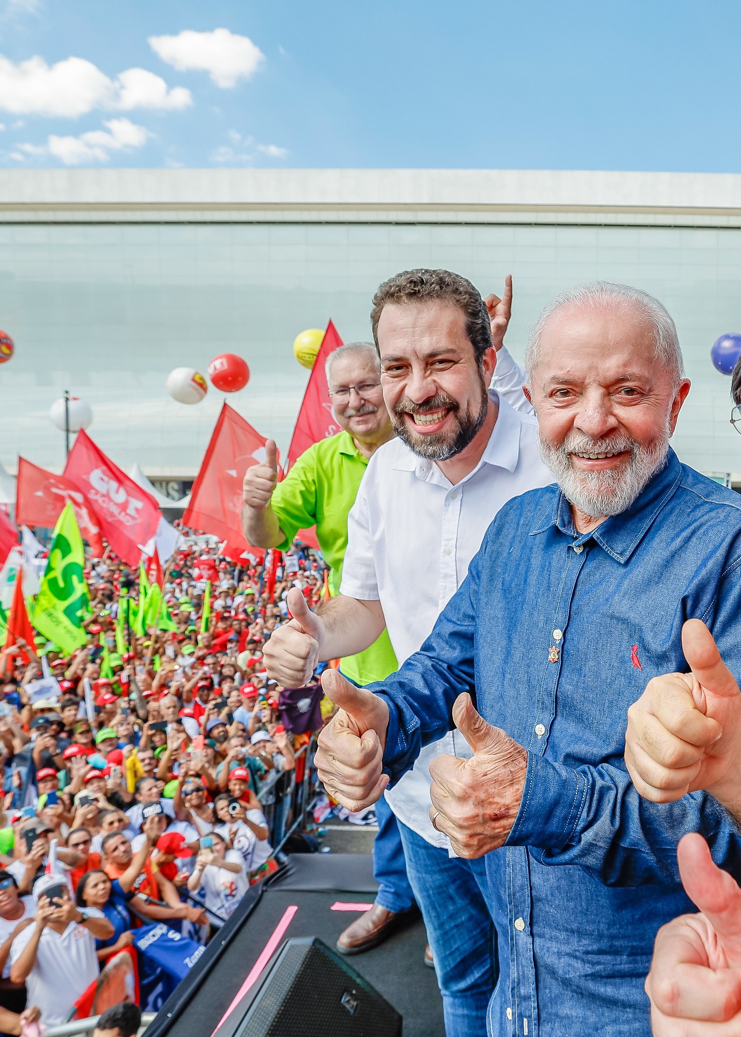 Ministros e aliados se afastam de cargos para reforçar campanha de Lula na reta final do 1º turno
