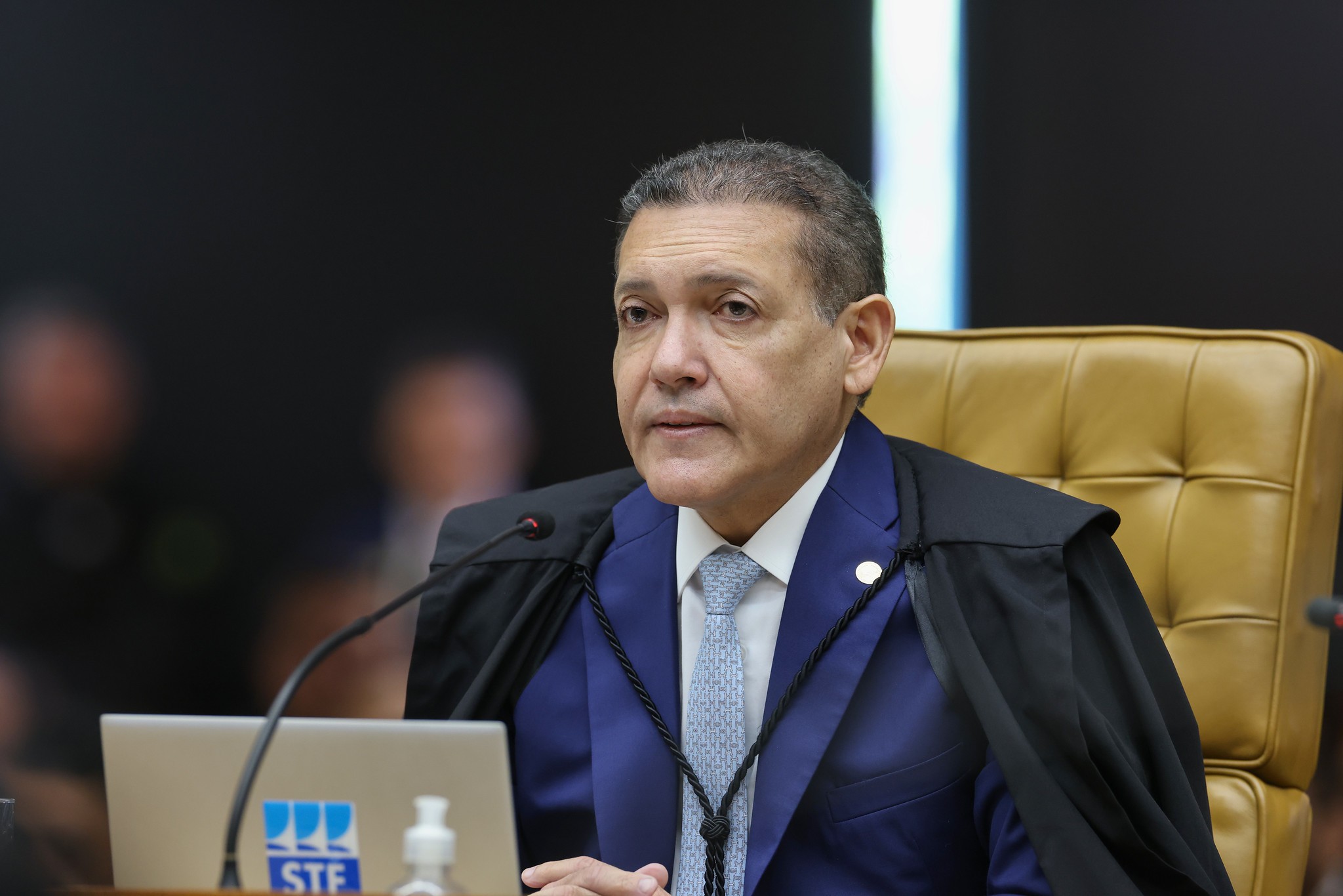 Nunes Marques libera vídeos de Flávio Bolsonaro que associam Lula a Moraes e Lulinha ao Careca do INSS