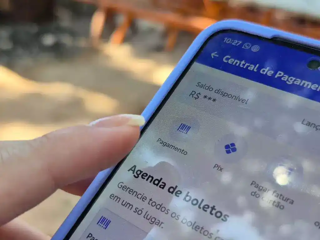 Dinheiro para emergência exige mais que deixar sobrar no fim do mês