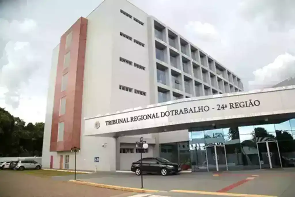 Pizzaiolo que trabalhou 10 anos sem carteira assinada terá vínculo reconhecido em Campo Grande