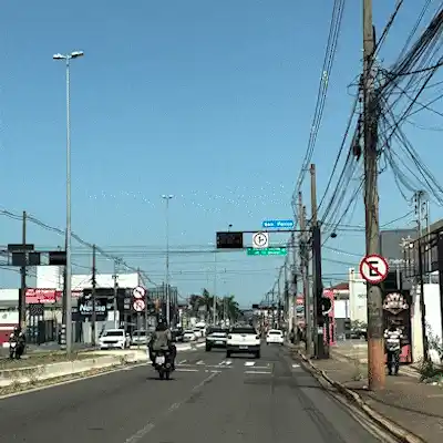 Furtos de 12 controladores deixam semáforos apagados na Capital