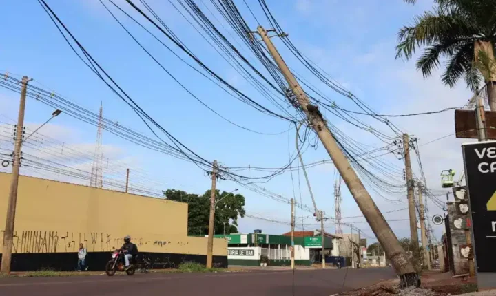 Campo Grande registra quatro colisões contra postes de energia em um único fim de semana