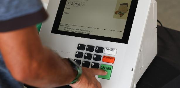 Eleições 2026: É necessário apertar a tecla ‘Confirma’ duas vezes na urna? Entenda o que diz o TSE