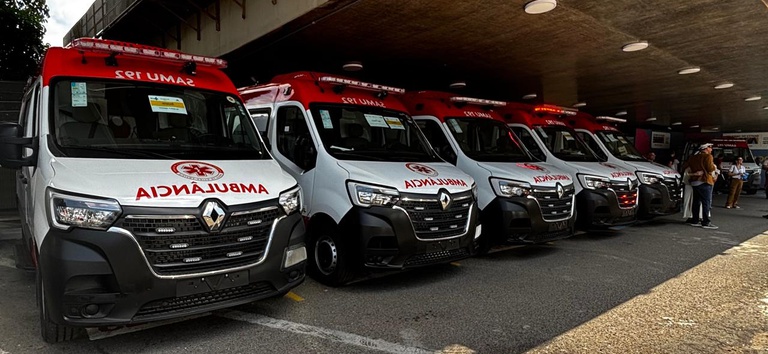 Ministério da Saúde vistoria novas ambulâncias e carreta de atendimento à mulher na Bahia