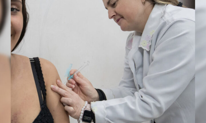 Apucarana intensifica vacinação contra o HPV no mês de conscientização do Outubro Rosa