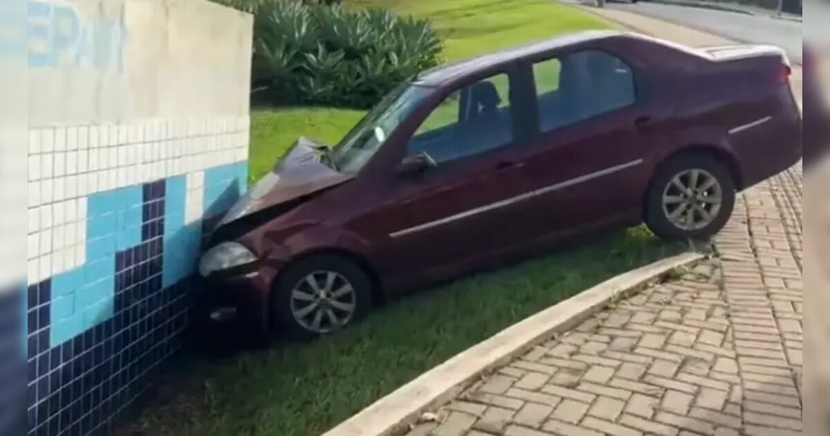 Mulher fica ferida após carro colidir contra muro em Londrina