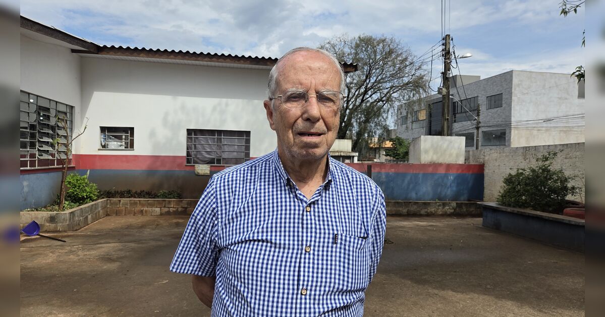 Aos 86 anos, mesário mantém dedicação às eleições em Apucarana