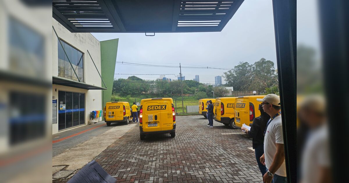 Apucarana inicia transporte de urnas eletrônicas para locais de votação deste domingo